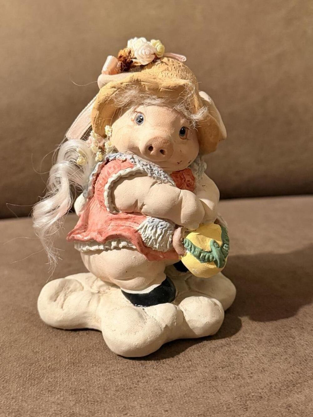 Vintage 1991 Cast Art Industries Pig Figurine Signed Kristin Country Cutiew/hair